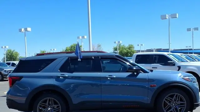 2025 Ford Explorer ST