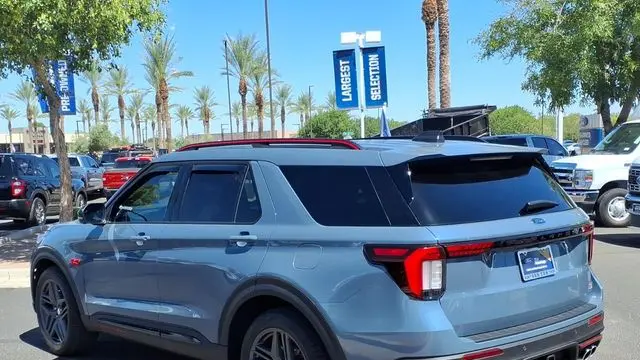 2025 Ford Explorer ST
