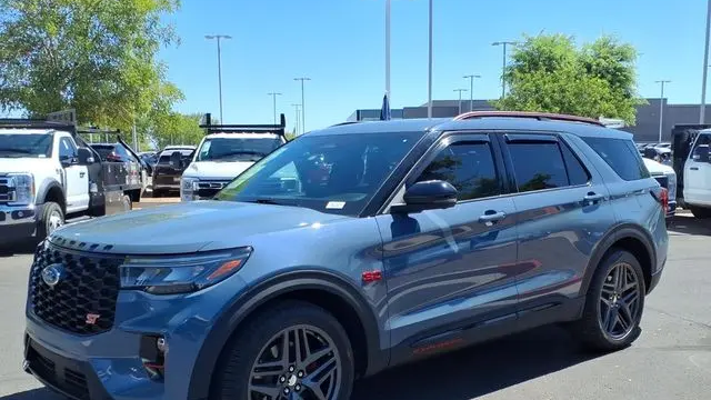 2025 Ford Explorer ST