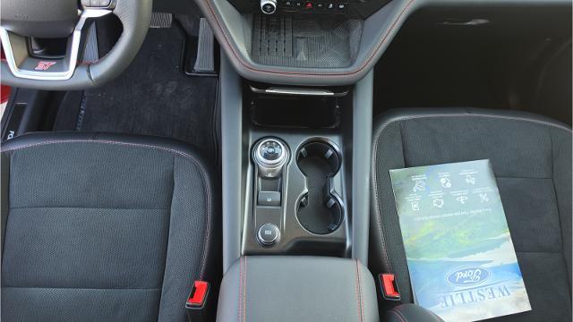 2025 Ford Explorer - $44,669