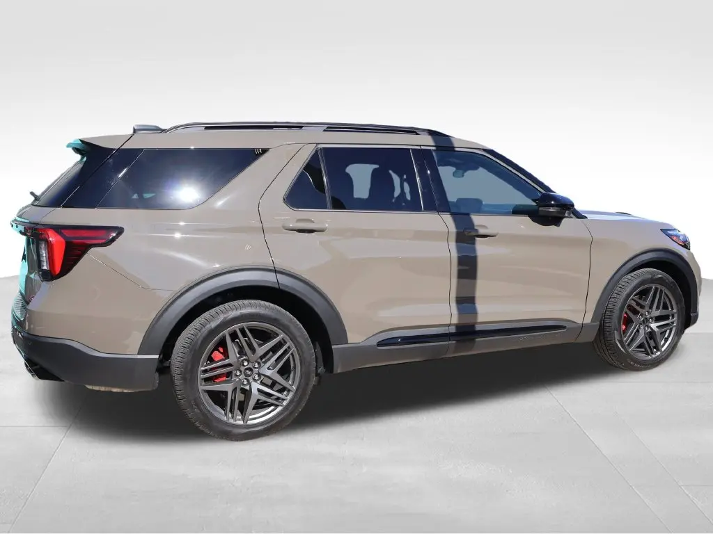 2026 Ford Explorer - $52,994