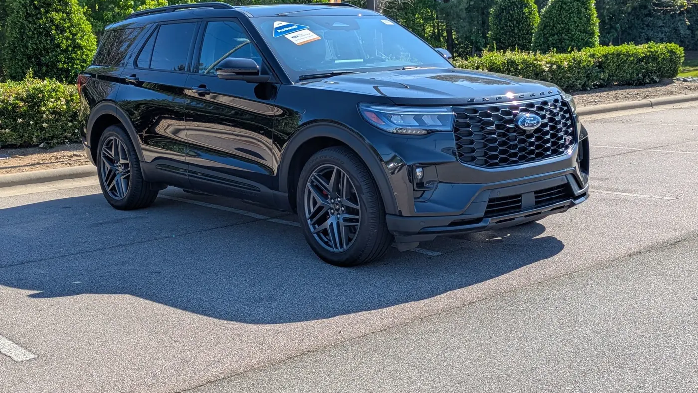 2025 Ford Explorer ST
