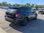 2025 Explorer Thumbnail 4