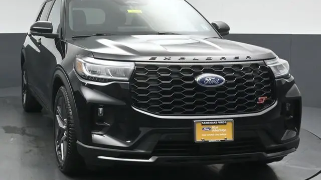 2025 Ford Explorer ST