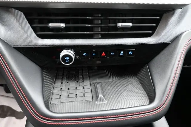2025 Ford Explorer - $46,500