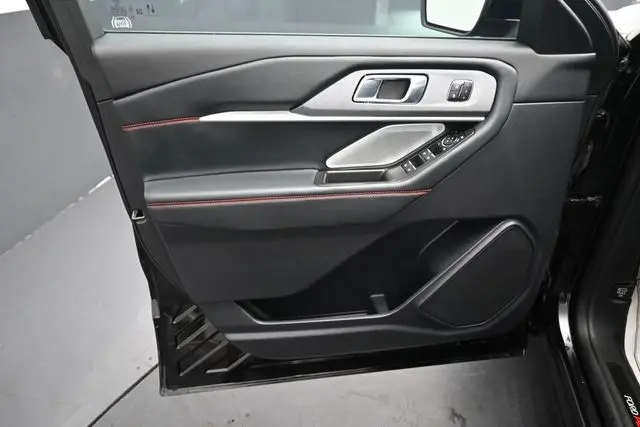 2025 Ford Explorer - $46,500