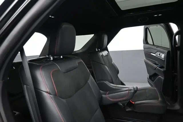2025 Ford Explorer - $46,500