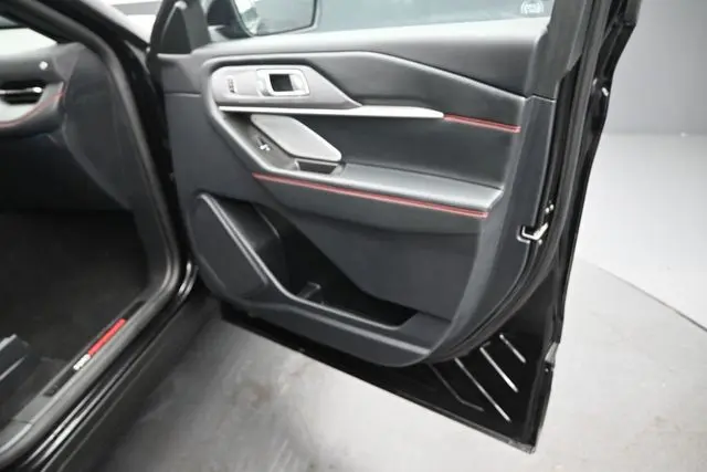 2025 Ford Explorer - $46,500