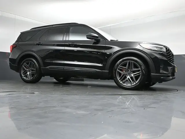 2025 Ford Explorer - $46,500