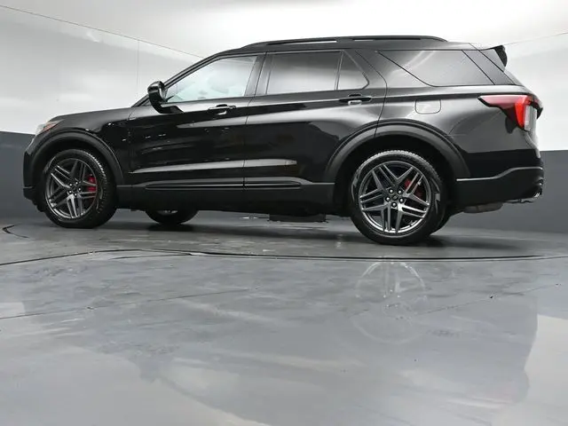 2025 Ford Explorer - $46,500