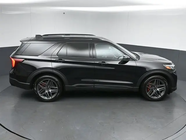2025 Ford Explorer - $46,500