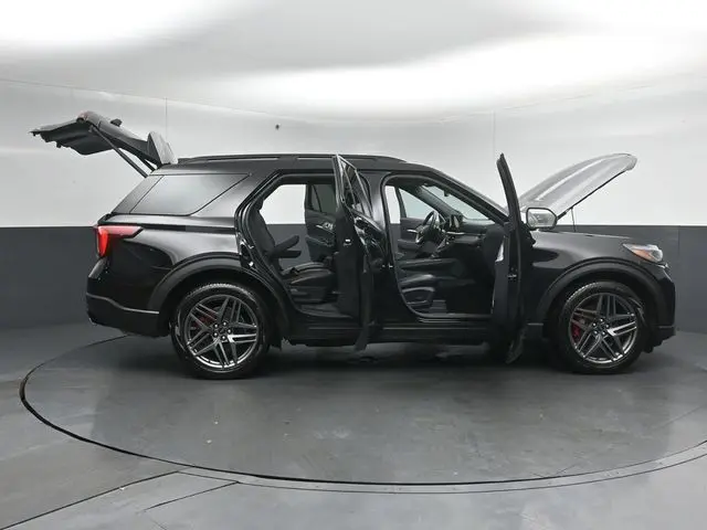 2025 Ford Explorer - $46,500