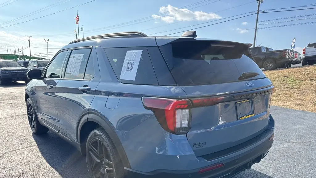 2025 Ford Explorer ST