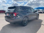 2025 Explorer Thumbnail 3