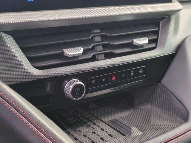 2025 Ford Explorer - $49,495