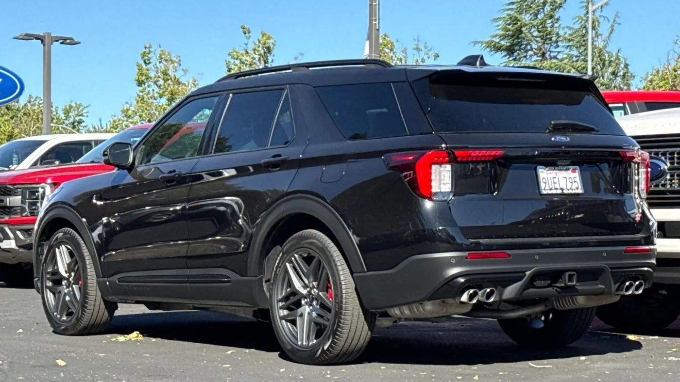 2025 Ford Explorer ST