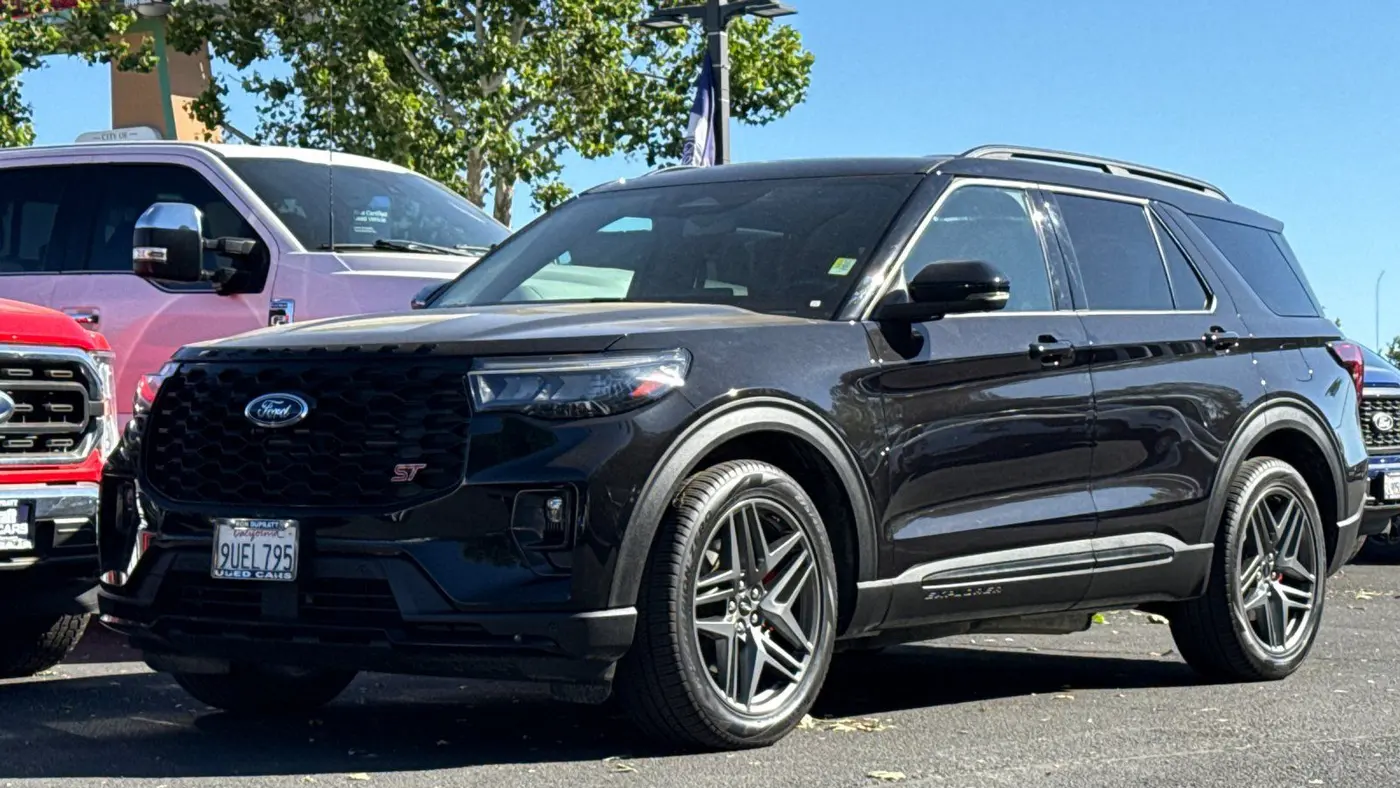2025 Ford Explorer ST