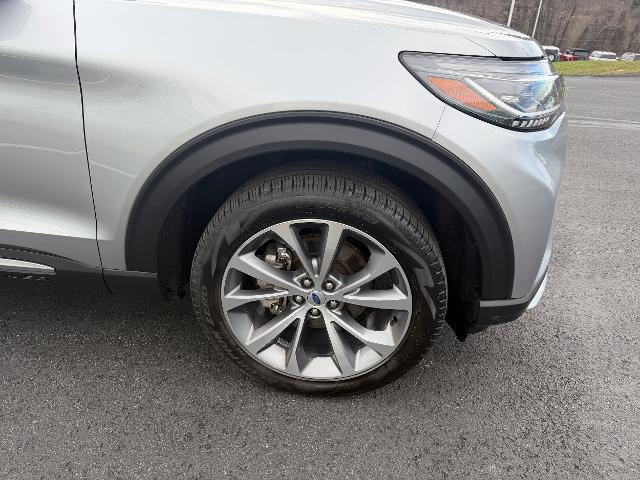 2025 Ford Explorer - $48,985