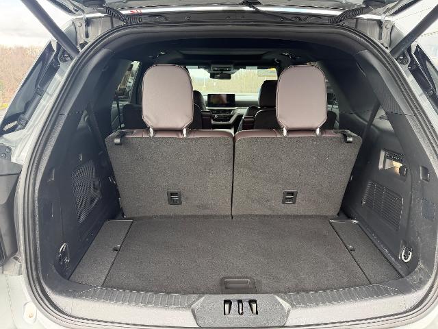 2025 Ford Explorer - $48,985