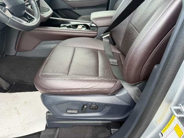 2025 Ford Explorer - $48,985