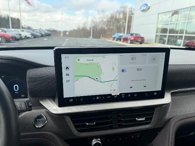2025 Ford Explorer - $48,985
