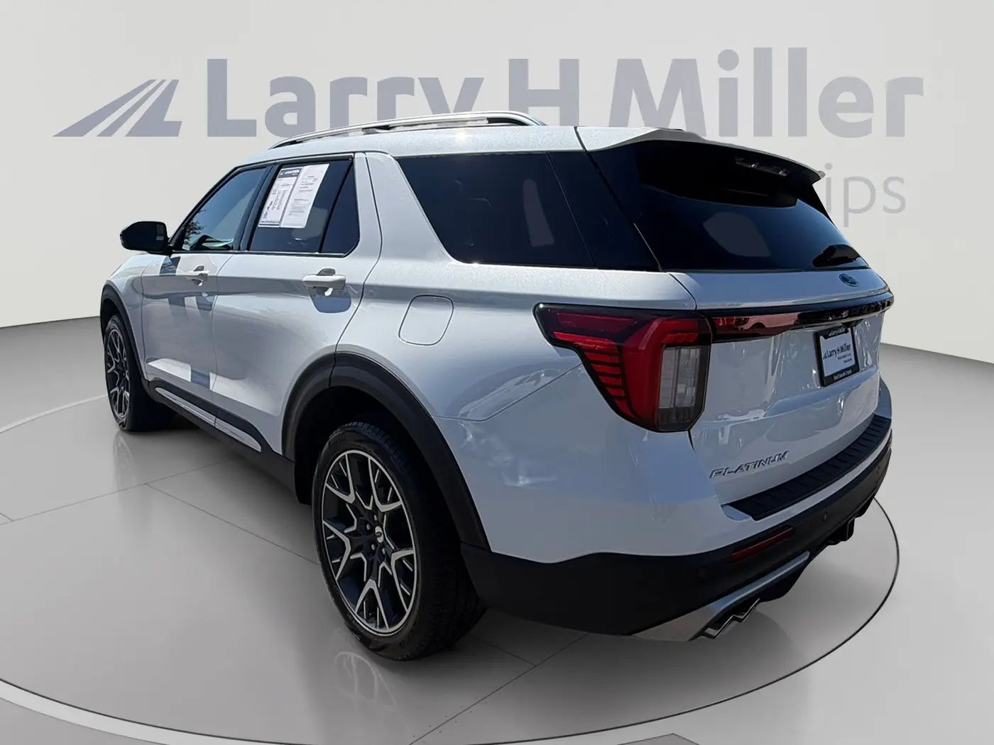 2025 Ford Explorer - $49,025