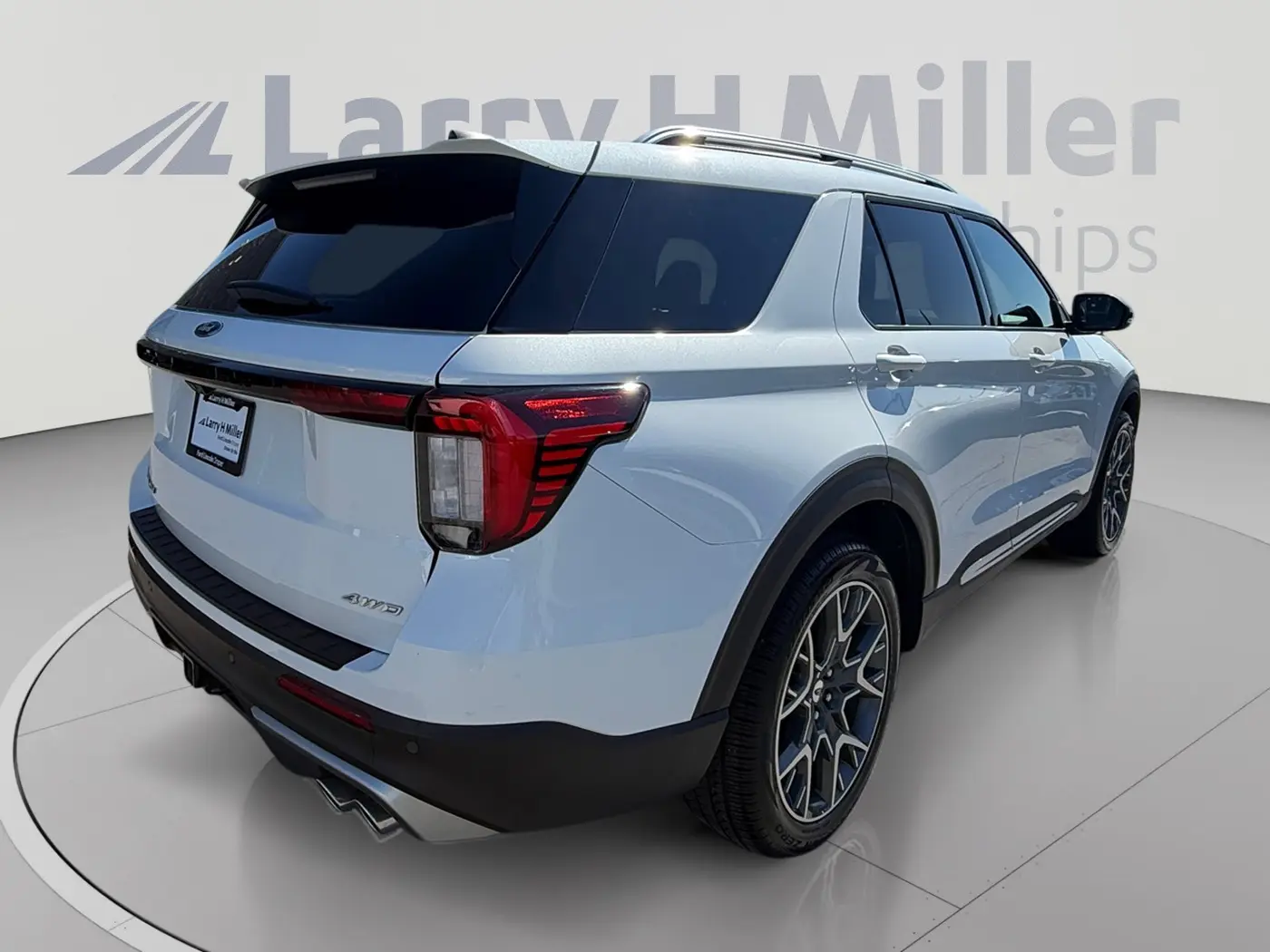 2025 Ford Explorer - $49,025