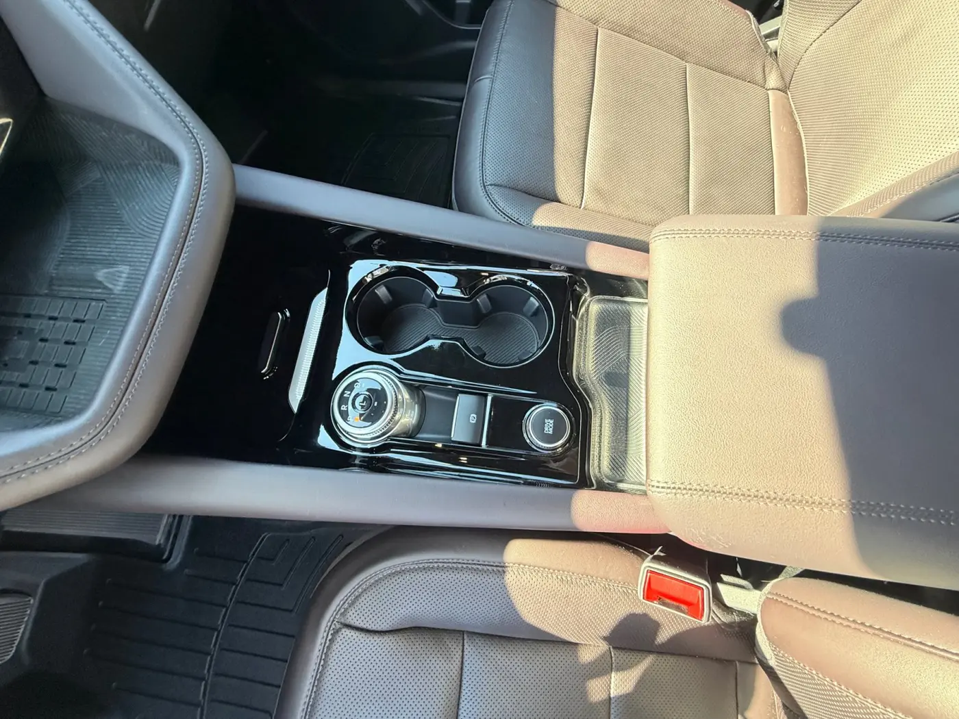 2025 Ford Explorer - $49,025