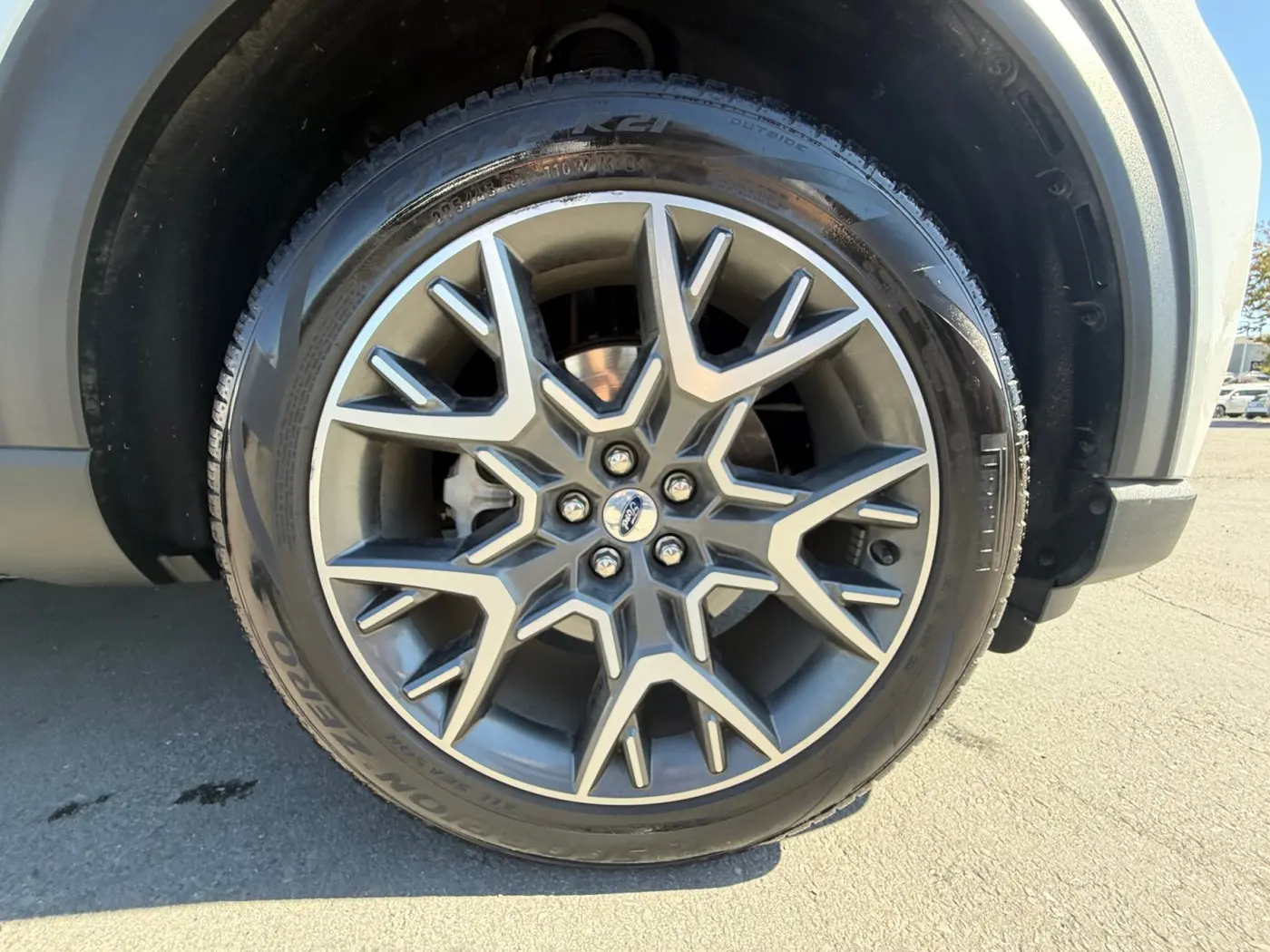 2025 Ford Explorer - $49,025