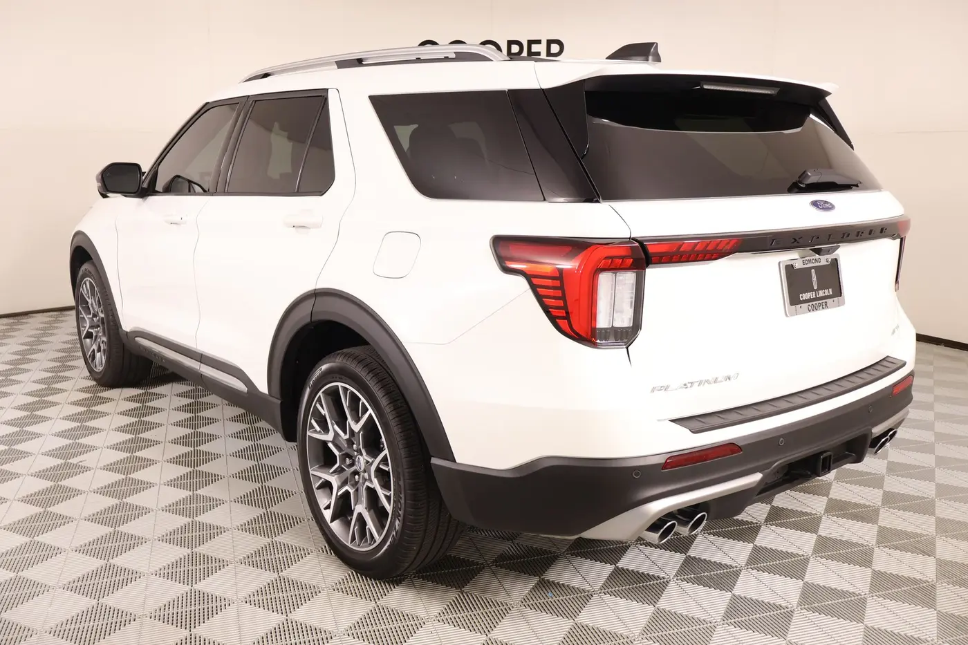 2025 Ford Explorer - $48,499