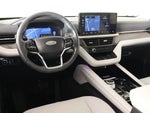 2025 Explorer Thumbnail 2