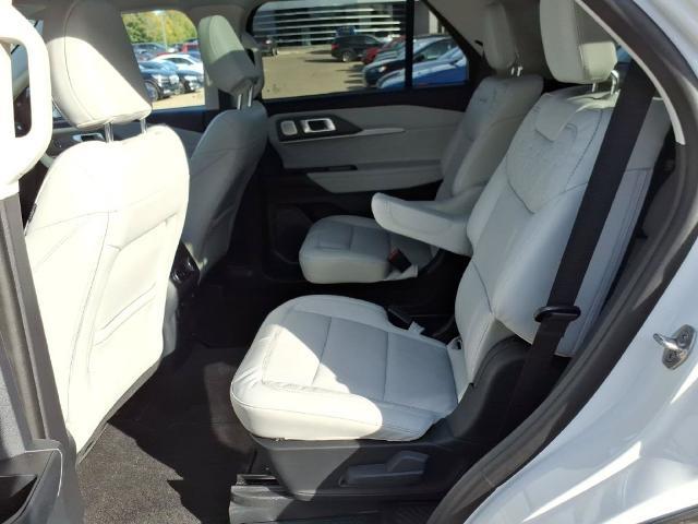 2025 Ford Explorer - $49,449