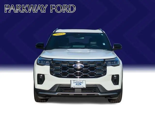 2025 Ford Explorer - $49,997