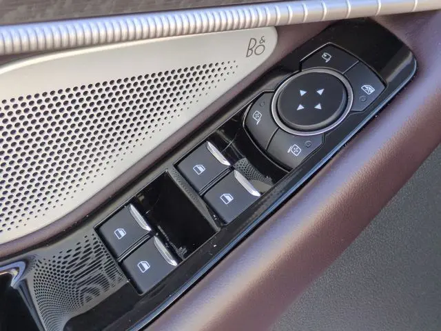 2025 Ford Explorer - $49,997