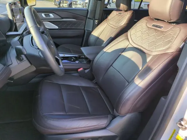 2025 Ford Explorer - $49,997