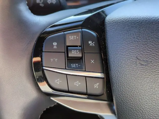 2025 Ford Explorer - $49,997