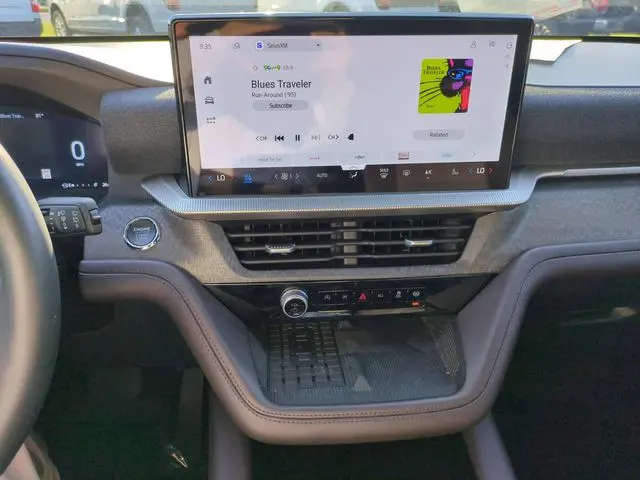 2025 Ford Explorer - $49,997