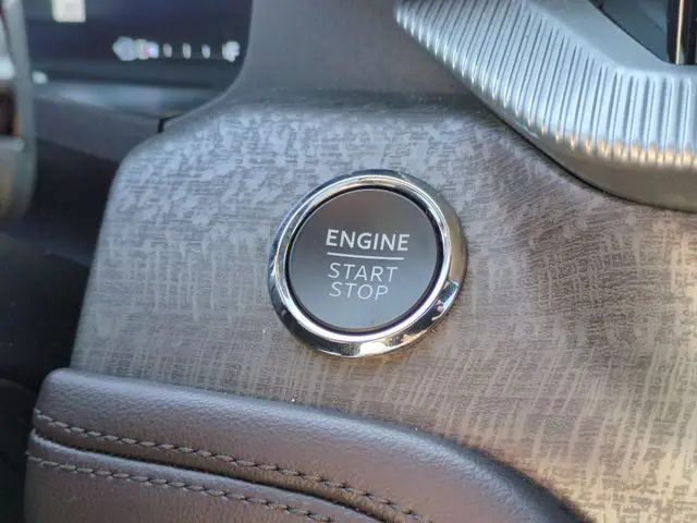 2025 Ford Explorer - $49,997