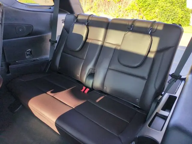 2025 Ford Explorer - $49,997