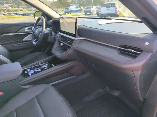 2025 Ford Explorer - $49,997