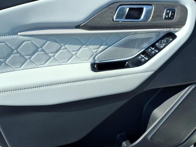 2025 Ford Explorer - $52,500