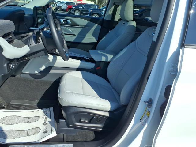 2025 Ford Explorer - $52,500