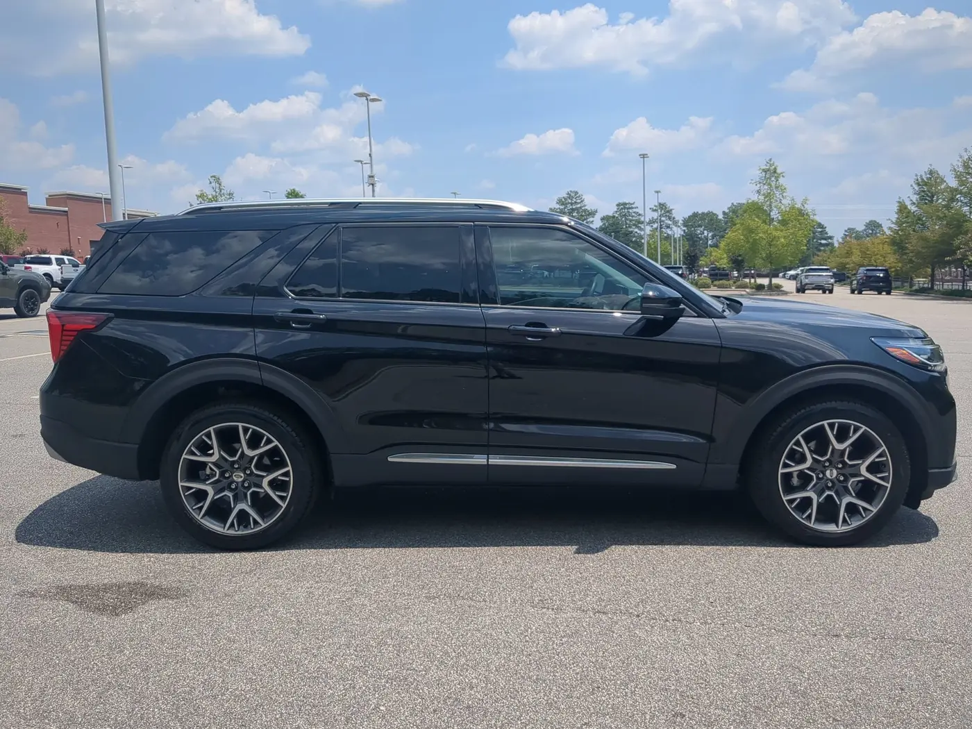 2025 Ford Explorer - $50,741