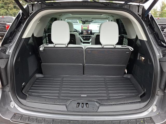 2025 Ford Explorer - $49,500