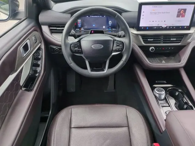 2025 Ford Explorer - $49,997