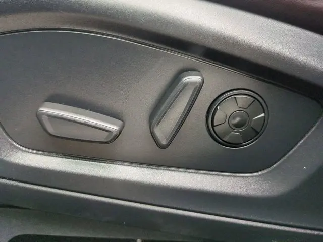2025 Ford Explorer - $49,997