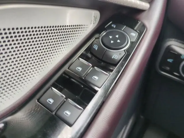 2025 Ford Explorer - $49,997
