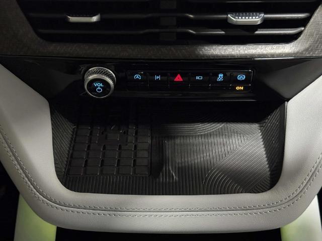 2025 Ford Explorer - $46,995