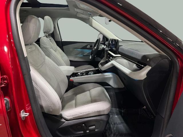 2025 Ford Explorer - $46,995