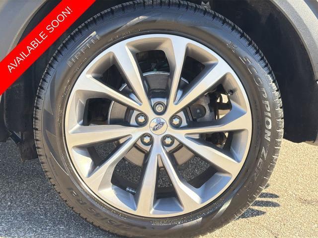2025 Ford Explorer - $42,275